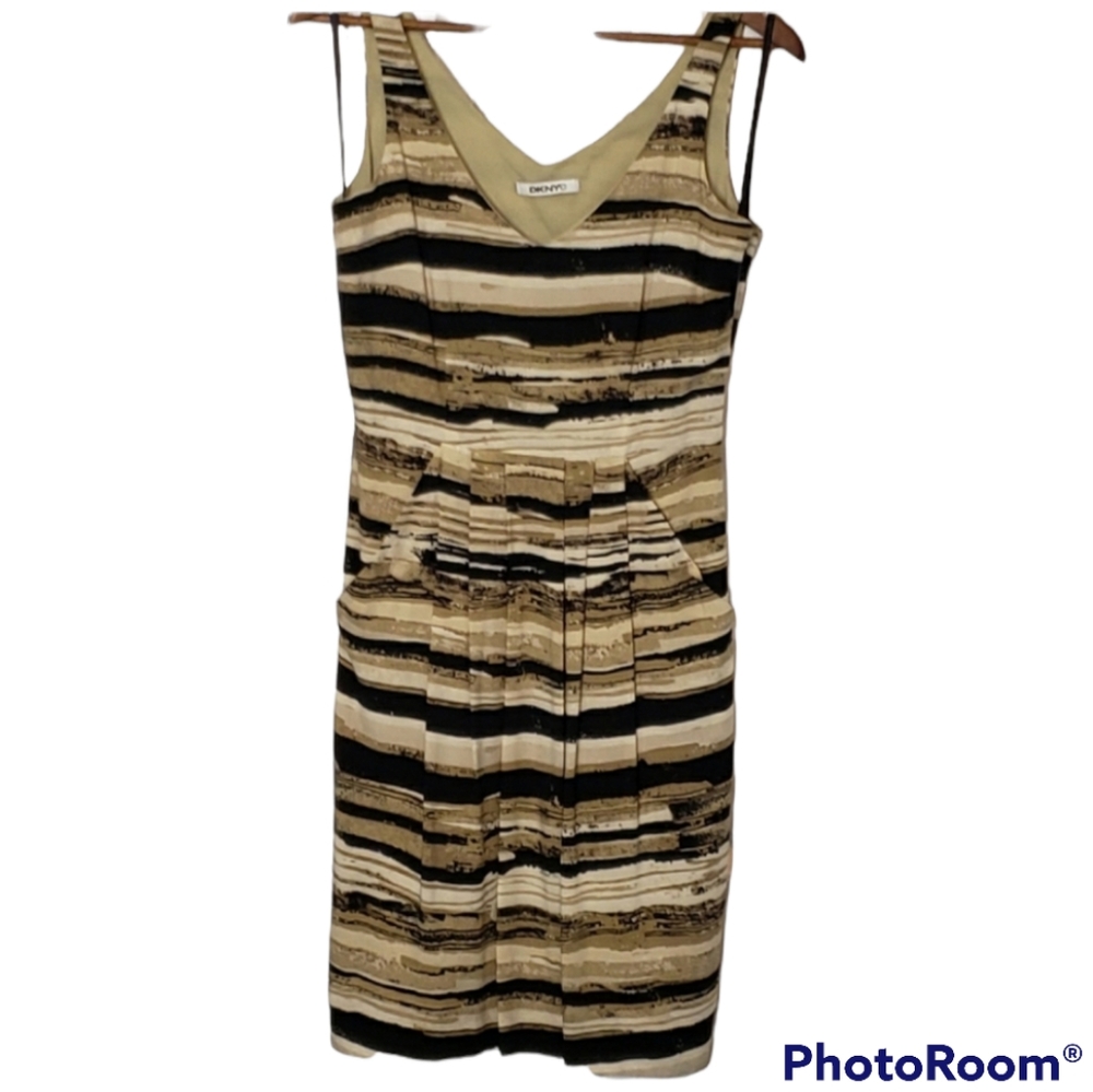 Viscose V-neck Structural Side Pockets Sleeveless Dress DKNYC